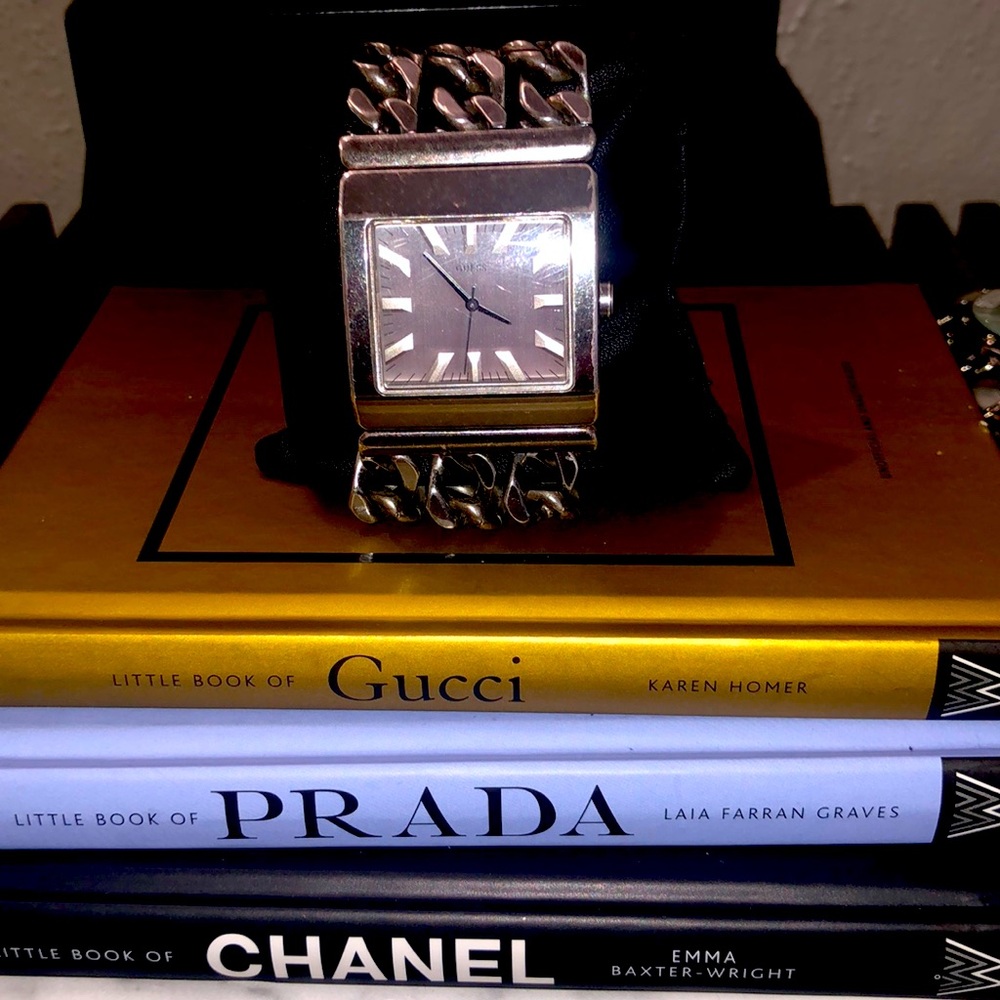 Vintage Men’s Chain Guess Watch